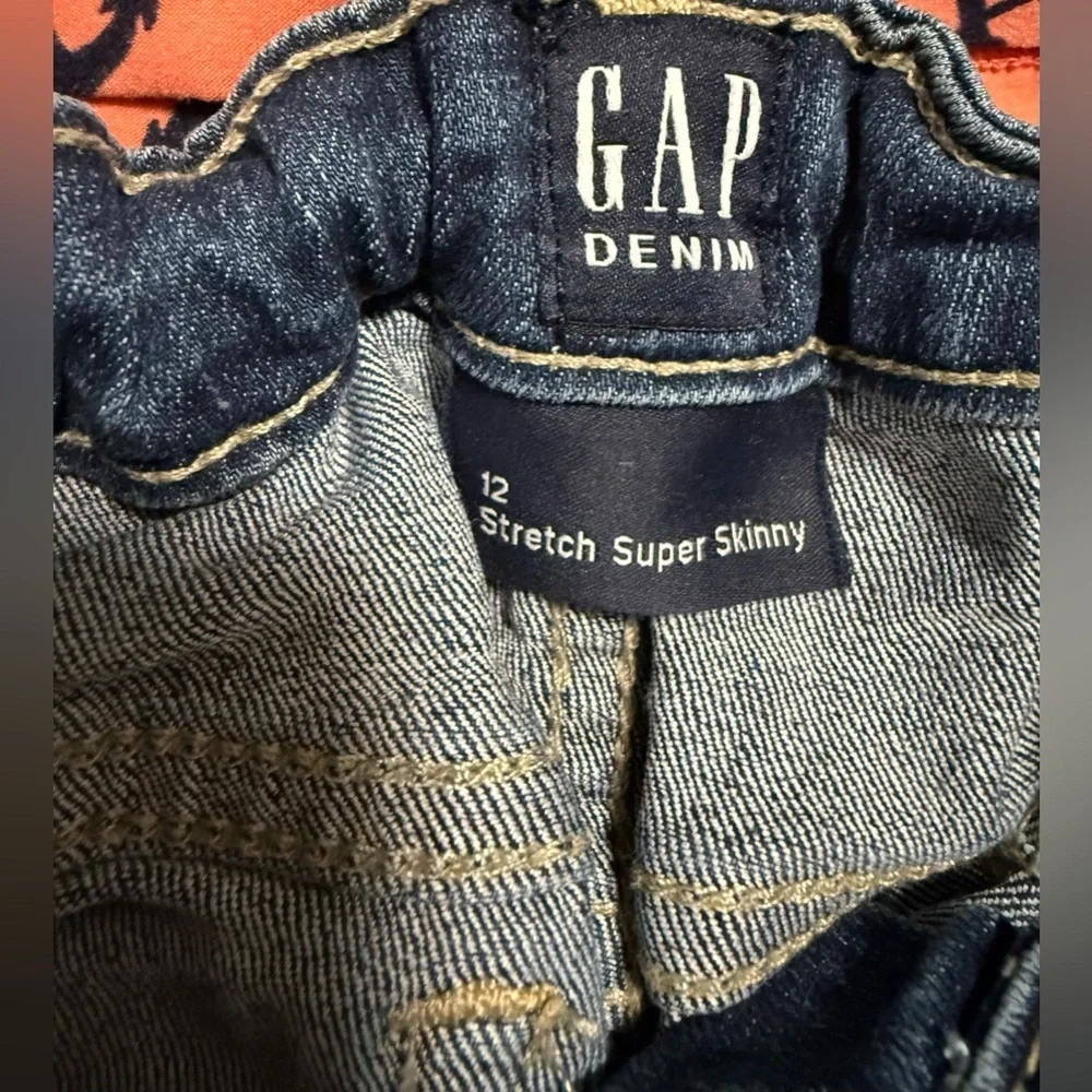 Medium Girls GAP Denim Super Skinny Jeans and Outfit